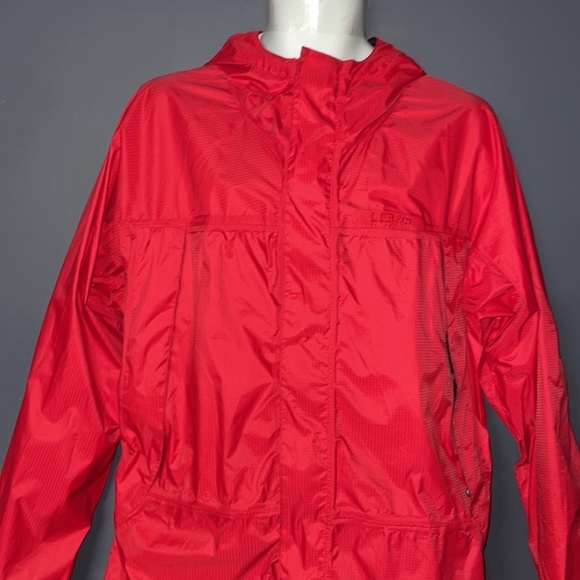 L.L Bean Nylon Jacket - Picture 2 of 8